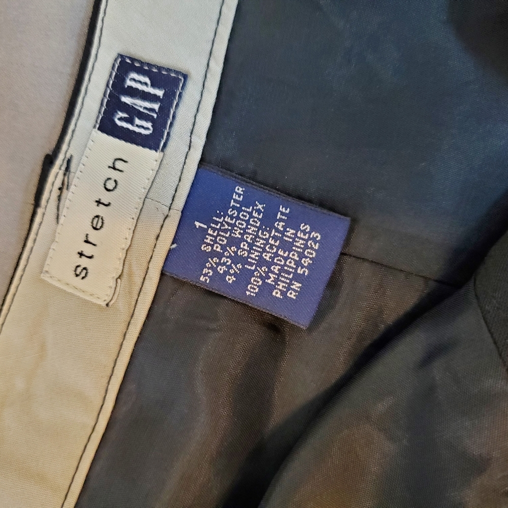 GAP Stretch Black Skirt, Size 1 - Picture 4 of 8